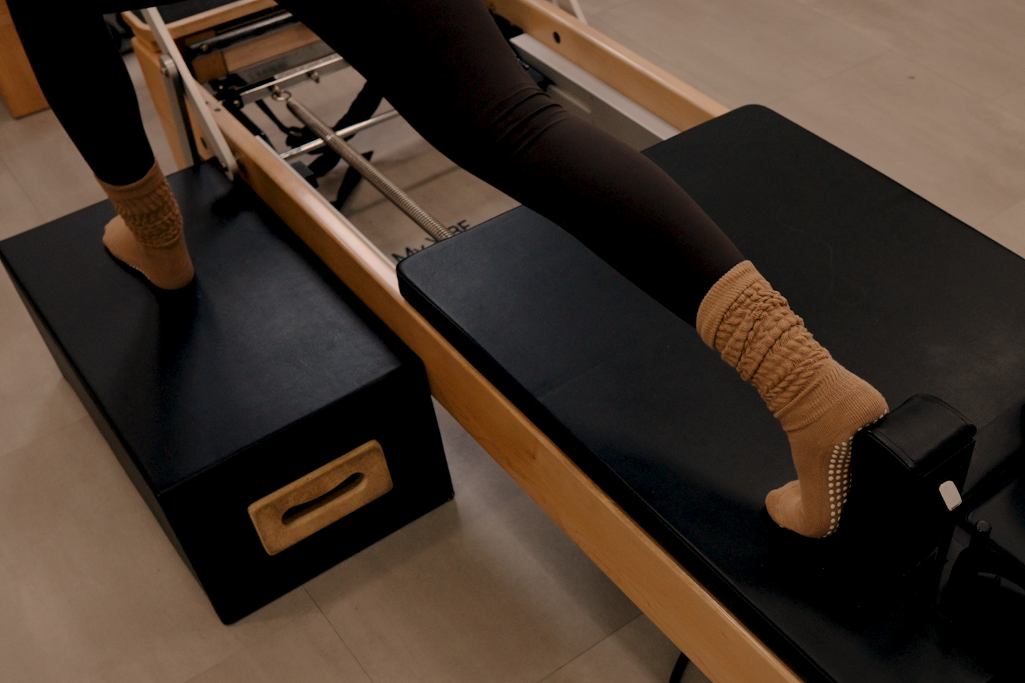 Caramel Slouch Pilates Grip Socks (COFFEE COLLECTION)