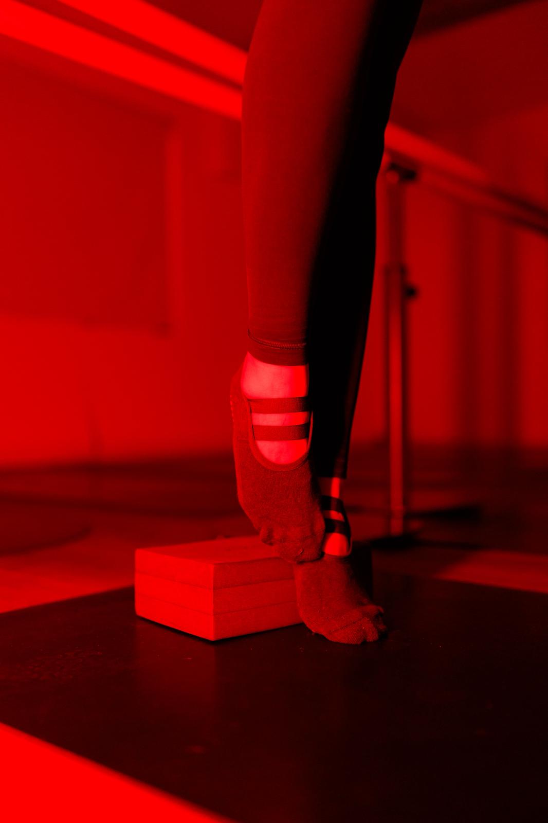 AQUAMARINE LIGHT BLUE PILATES INFRARED GRIP SOCKS | HEART & SOLE