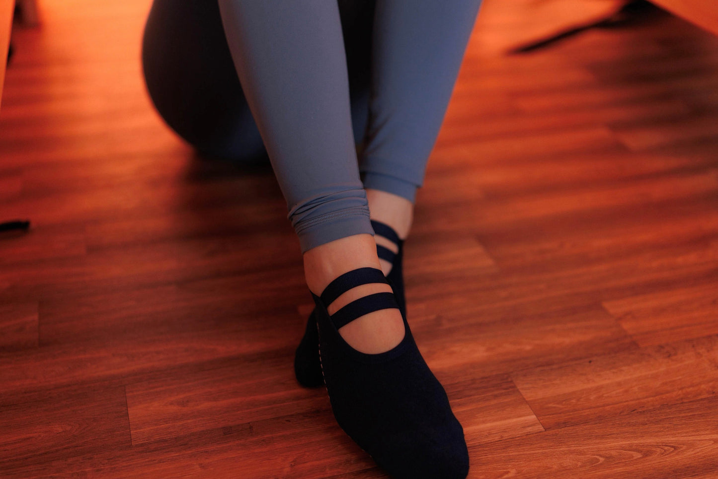 NAVY BLUE PILATES & BARRE INFRARED GRIP SOCKS | HEART & SOLE